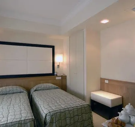 Daniel & Ristorante Cocchi מלון פארמה