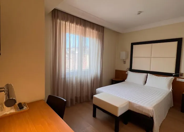 Hotell Daniel & Ristorante Cocchi 3*